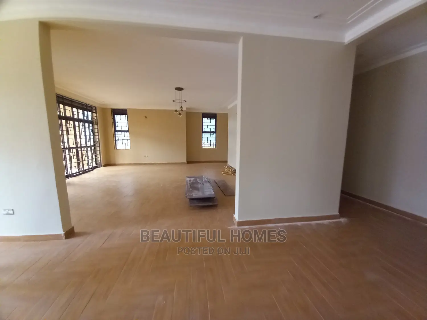 Furnished 6bdrm Mansion in Najjera, Central Division for Sale