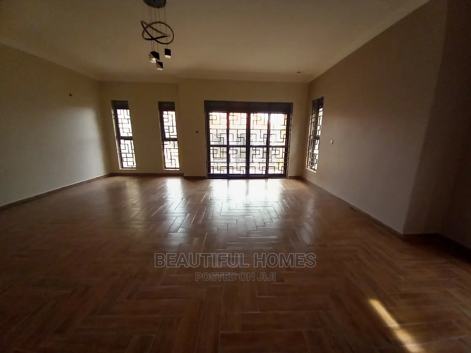 Furnished 6bdrm Mansion in Najjera, Central Division for Sale