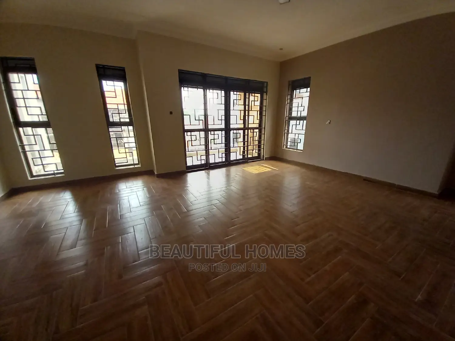 Furnished 6bdrm Block of Flats in Najjera, Central Division for Sale