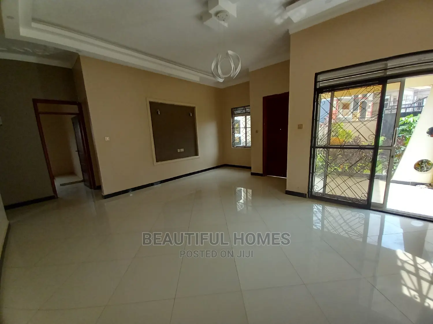 Furnished 2bdrm Apartment in Kisaasi, Central Division for Sale