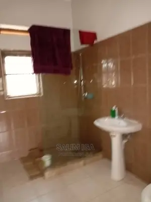 5bdrm Duplex in Kololo Property, Central Division for Rent