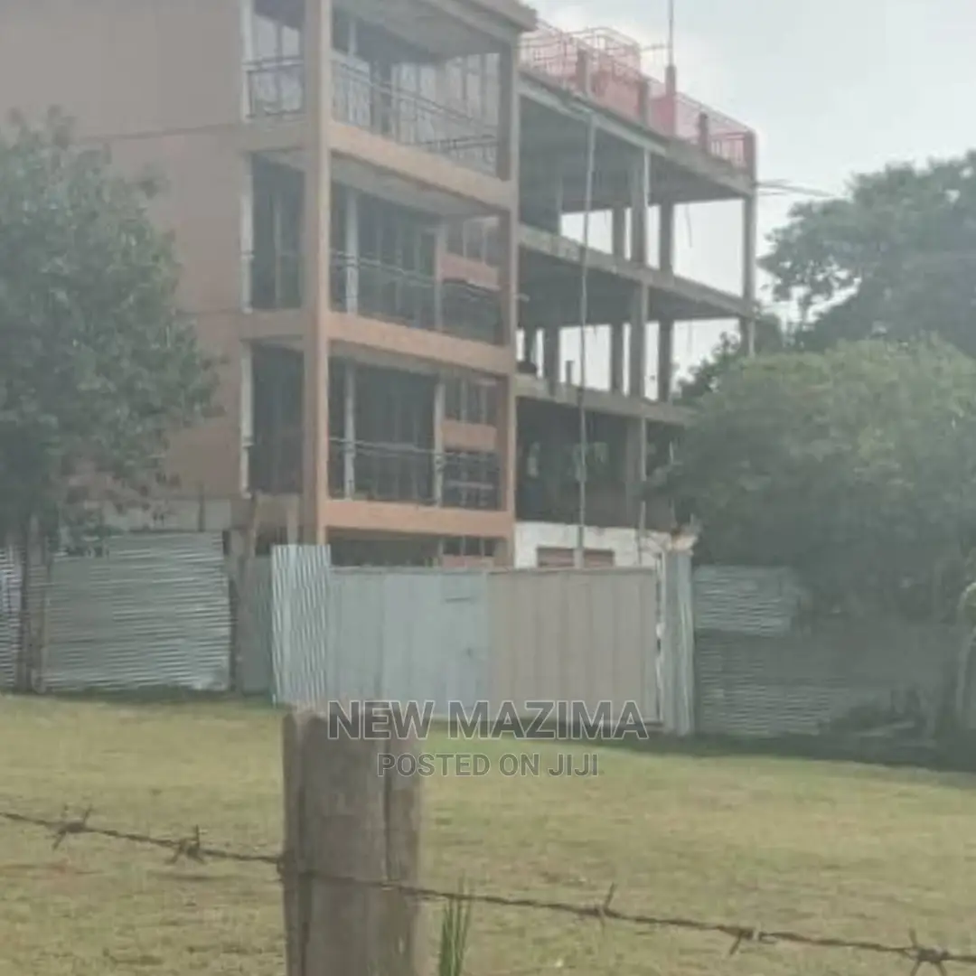 Five Star Semi Finished Hotel Begining on Lake in Ntebe
