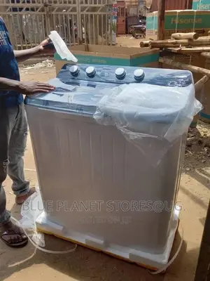 Hisense 10kgs Semi-auto Twin Tub Washing Machines.