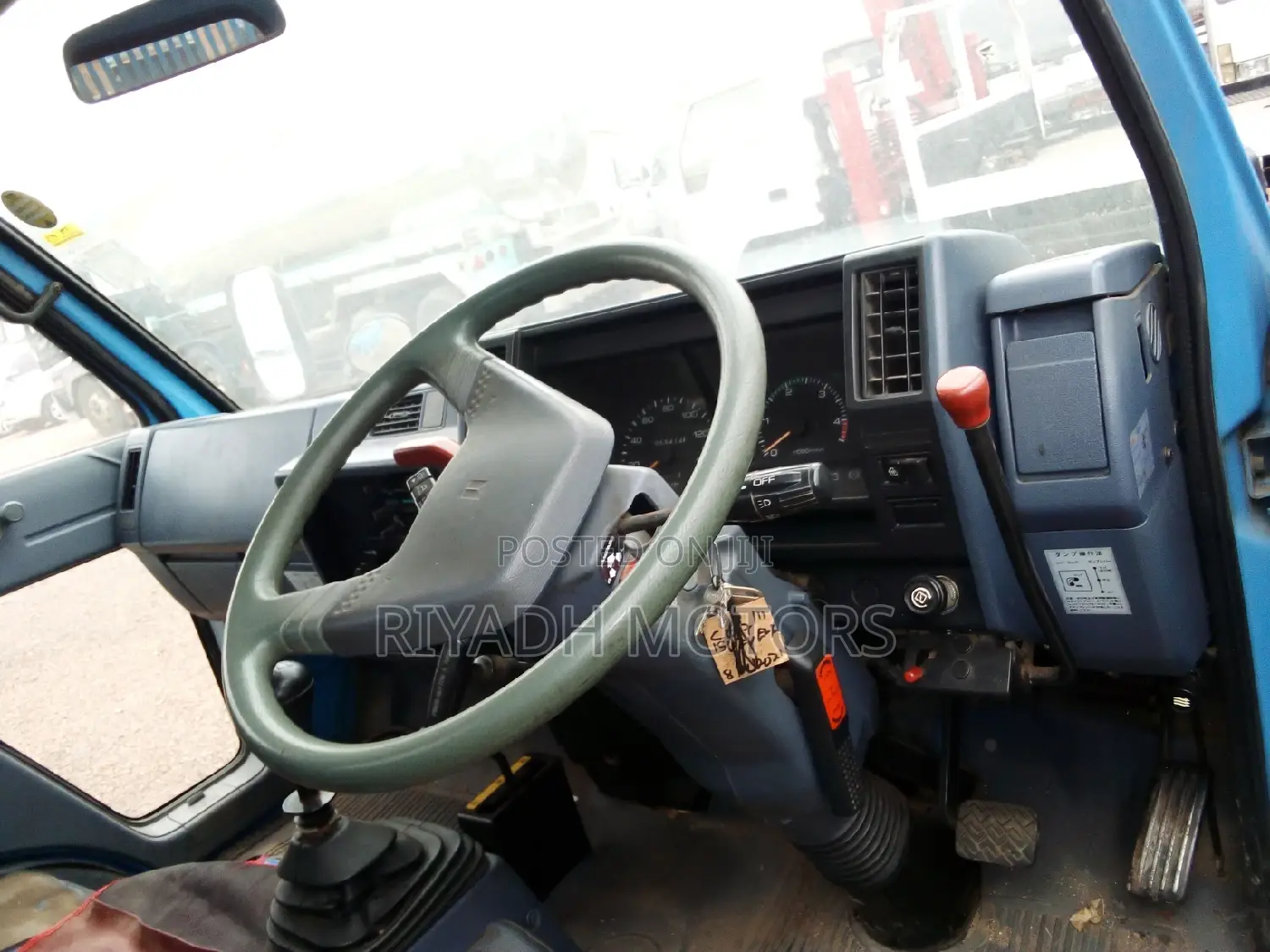 Isuzu Elf 250