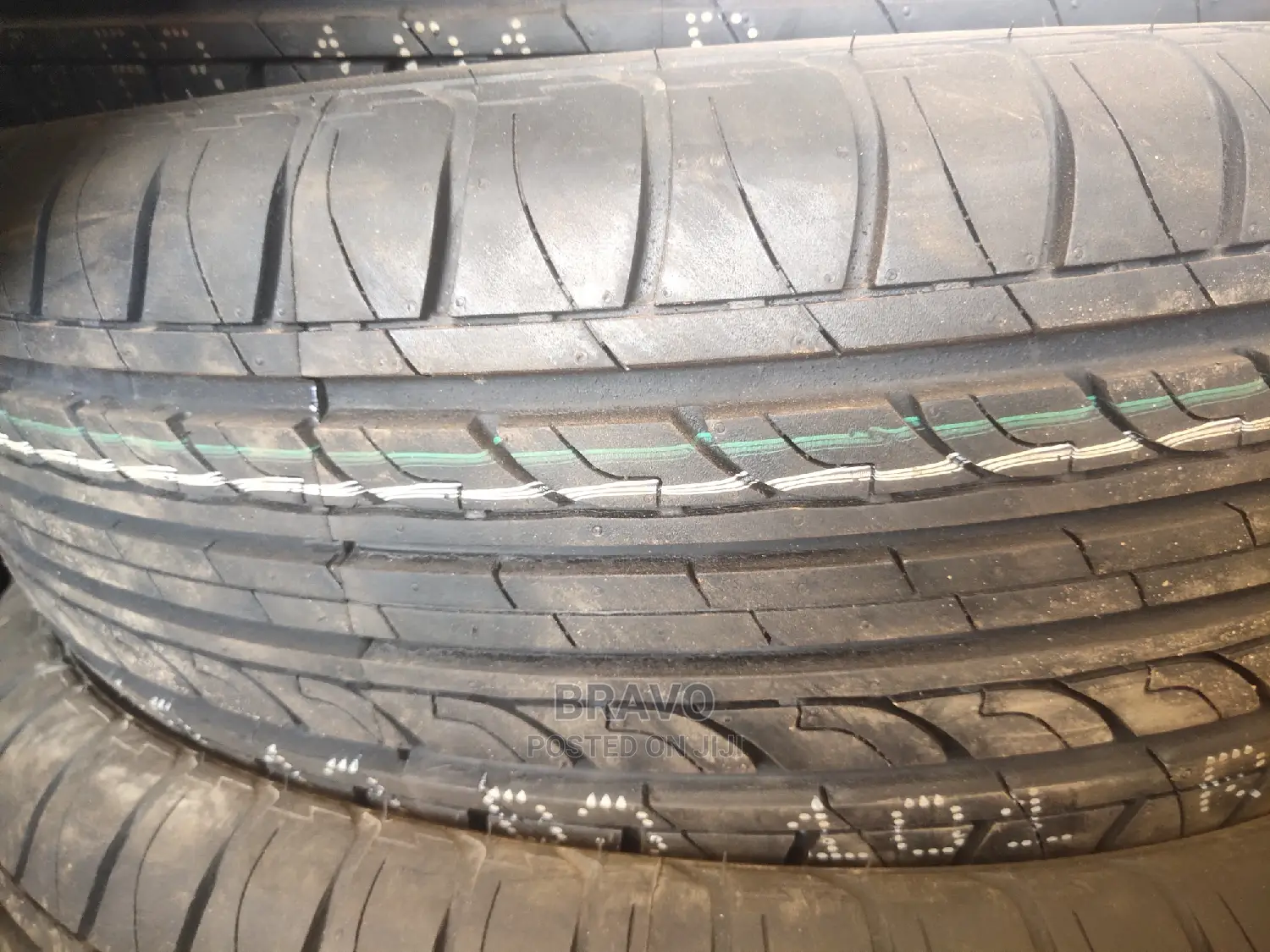 215/60r16 Tire