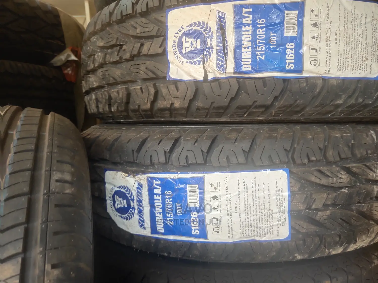 215/70r16 Tire
