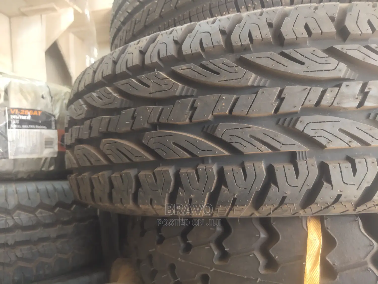 225/65r17 Tire