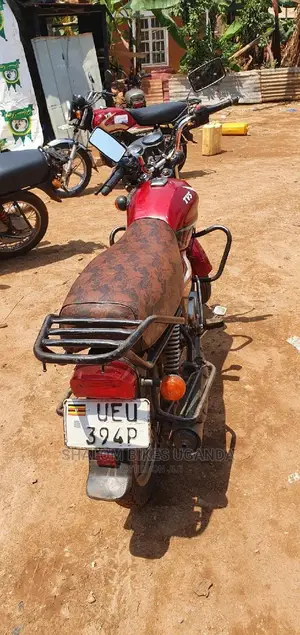 TVS Apache 180 RTR 2022 Red