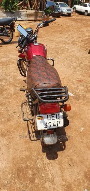 TVS Apache 180 RTR 2022 Red