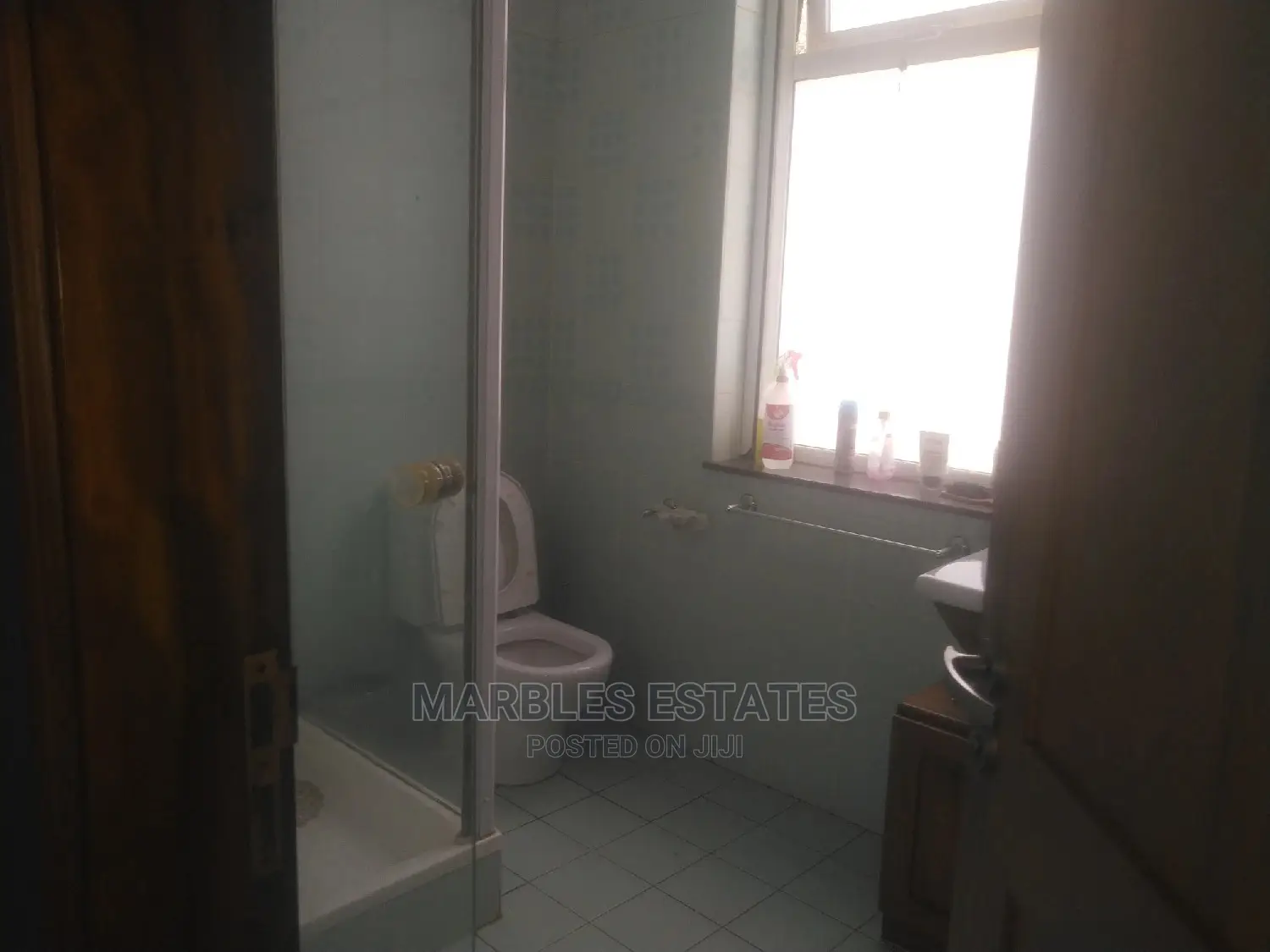 10bdrm House in Kololo, Central Division for Rent