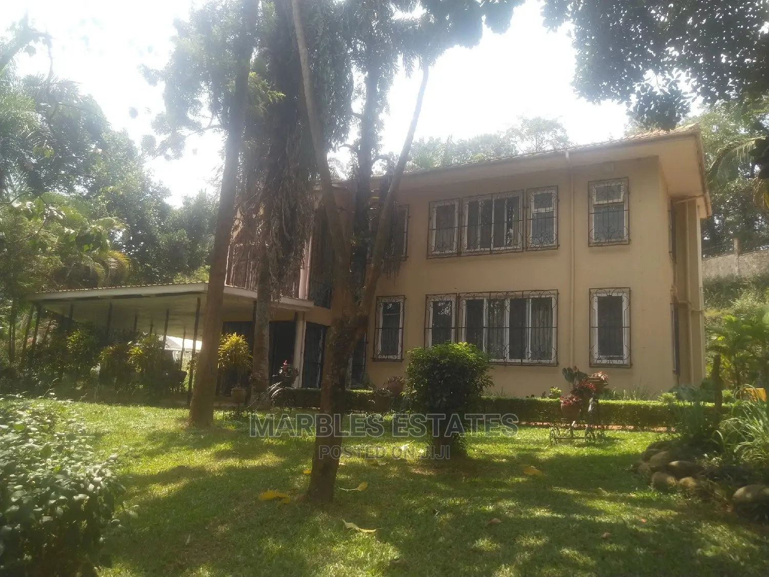 10bdrm House in Kololo, Central Division for Rent