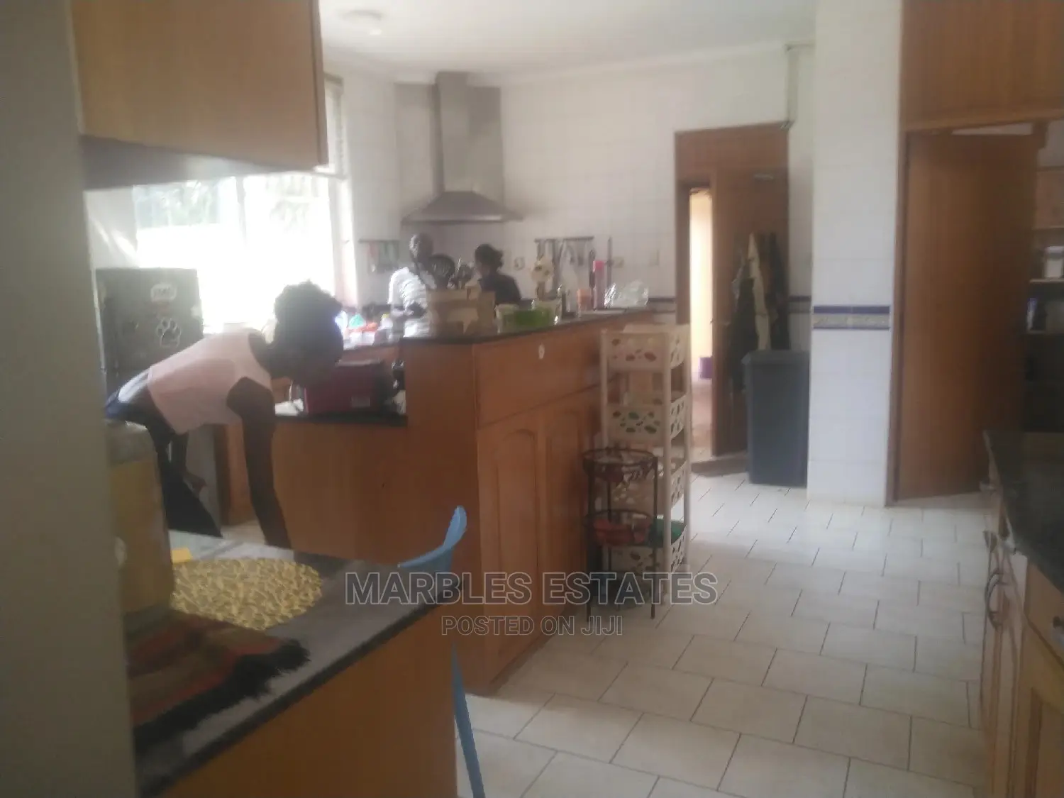 10bdrm House in Kololo, Central Division for Rent