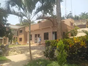 10bdrm House in Kololo, Central Division for Rent