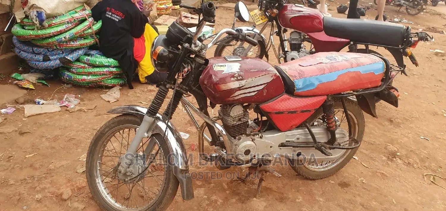 Bajaj Stroke 2019 Black