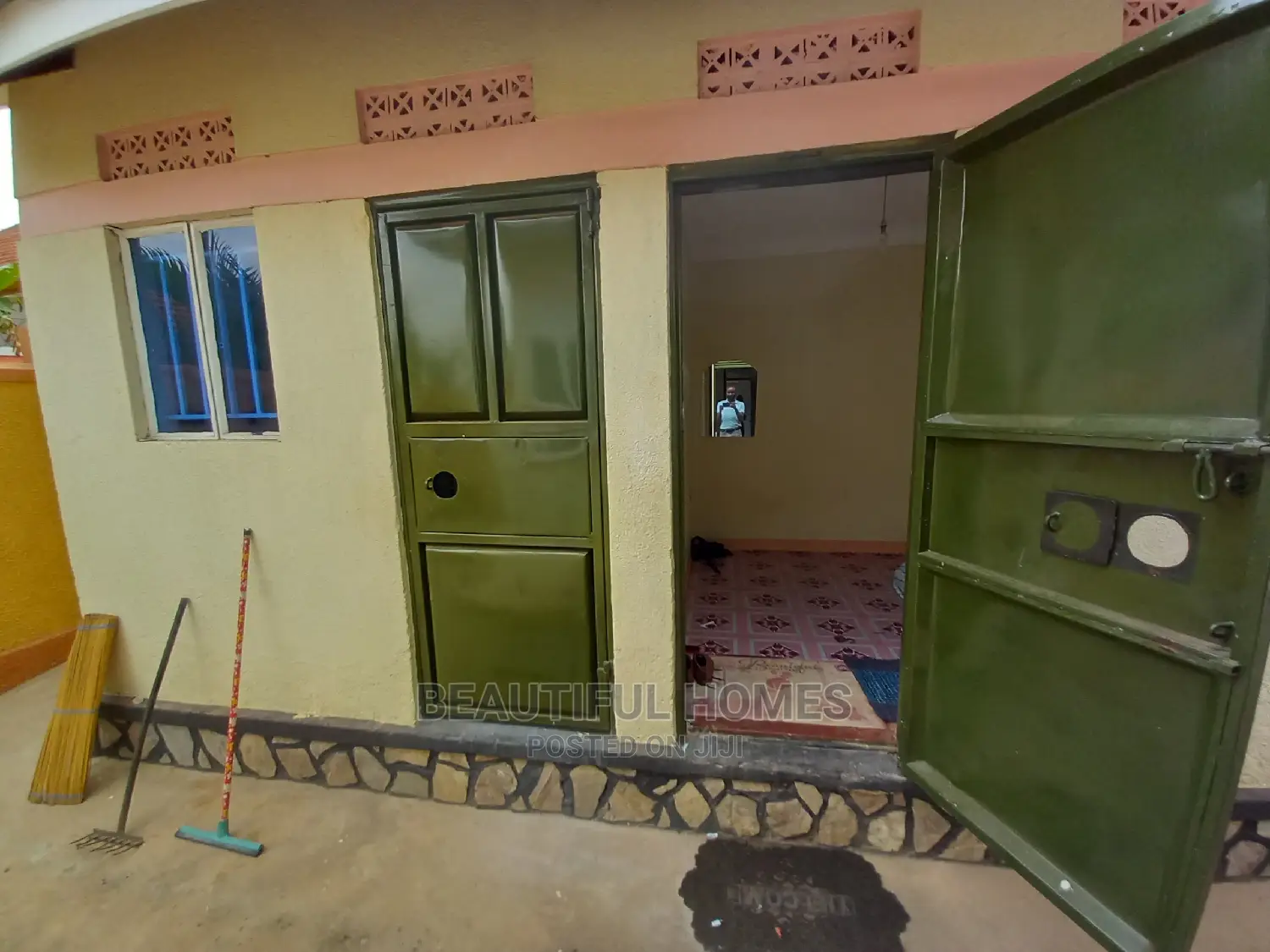 Furnished 4bdrm House in Kyaliwajjara, Kira for Sale