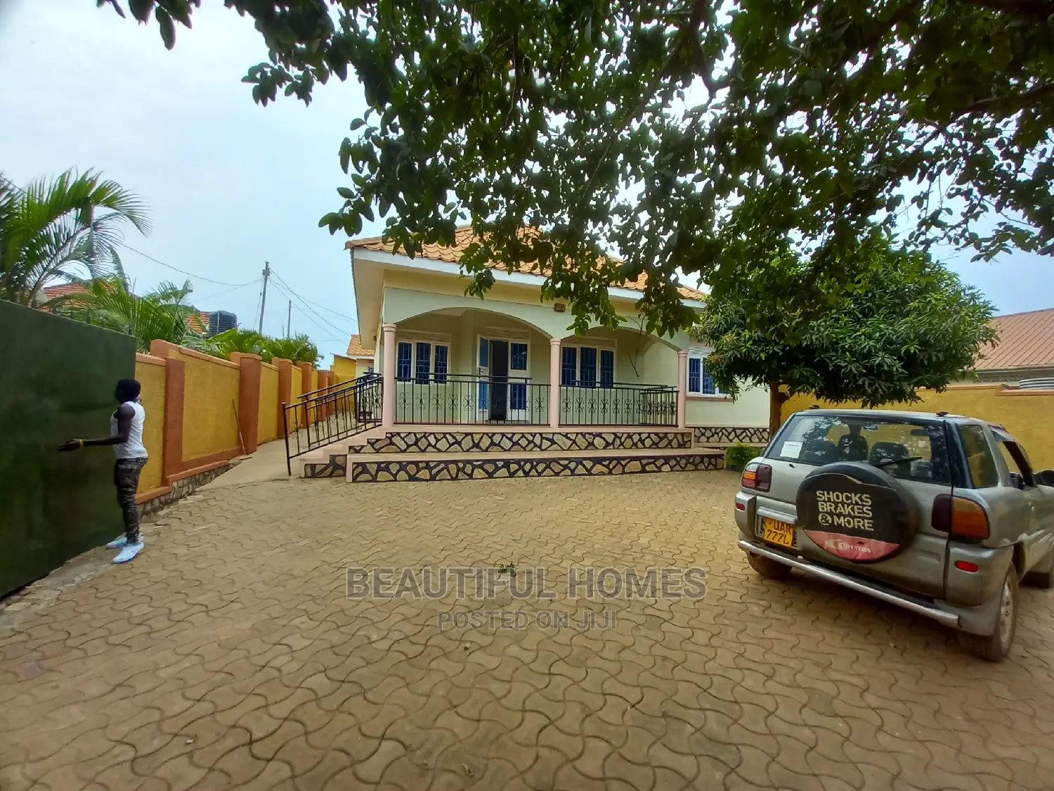 Furnished 4bdrm Bungalow in Near Naalya, Kira for Sale