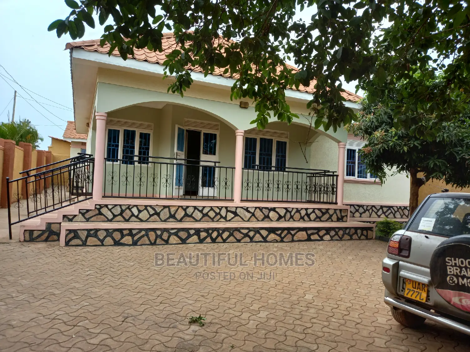 Furnished 4bdrm Bungalow in Near Naalya, Kira for Sale