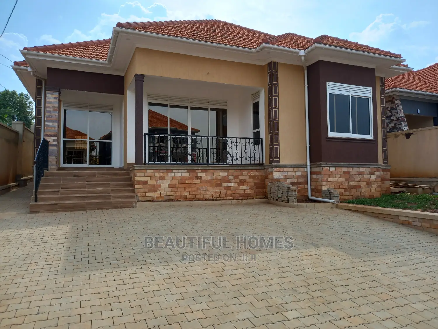 Furnished 4bdrm House in Kira Mamerito Road for Sale