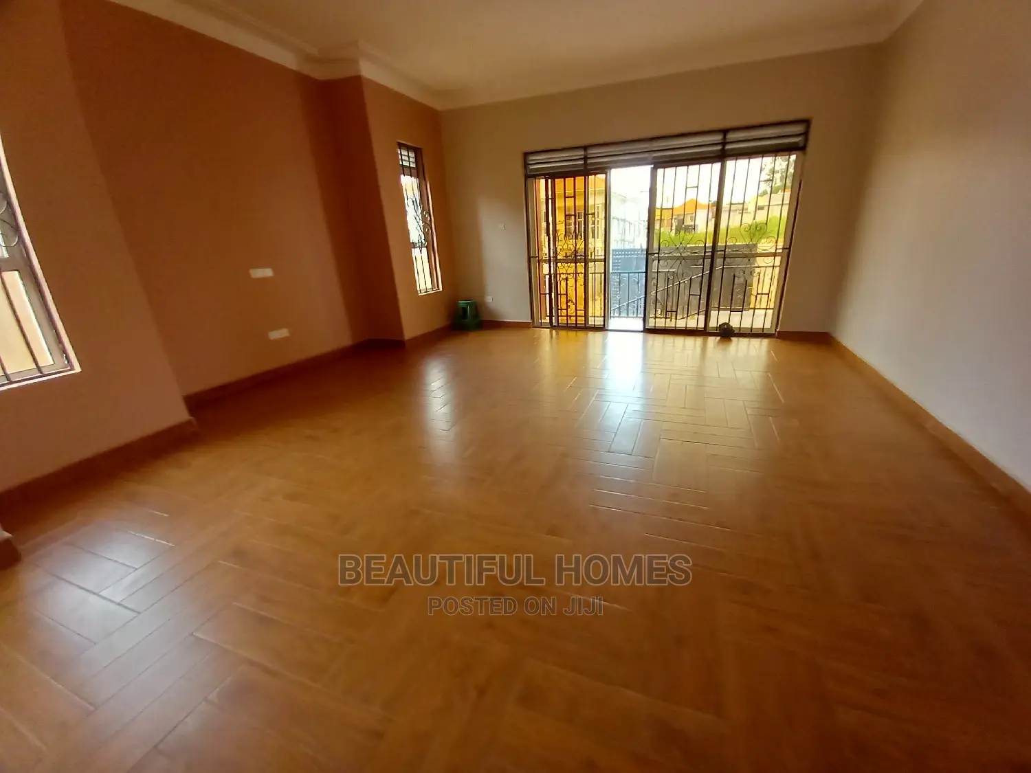 Furnished 4bdrm House in Kira Mamerito Road for Sale