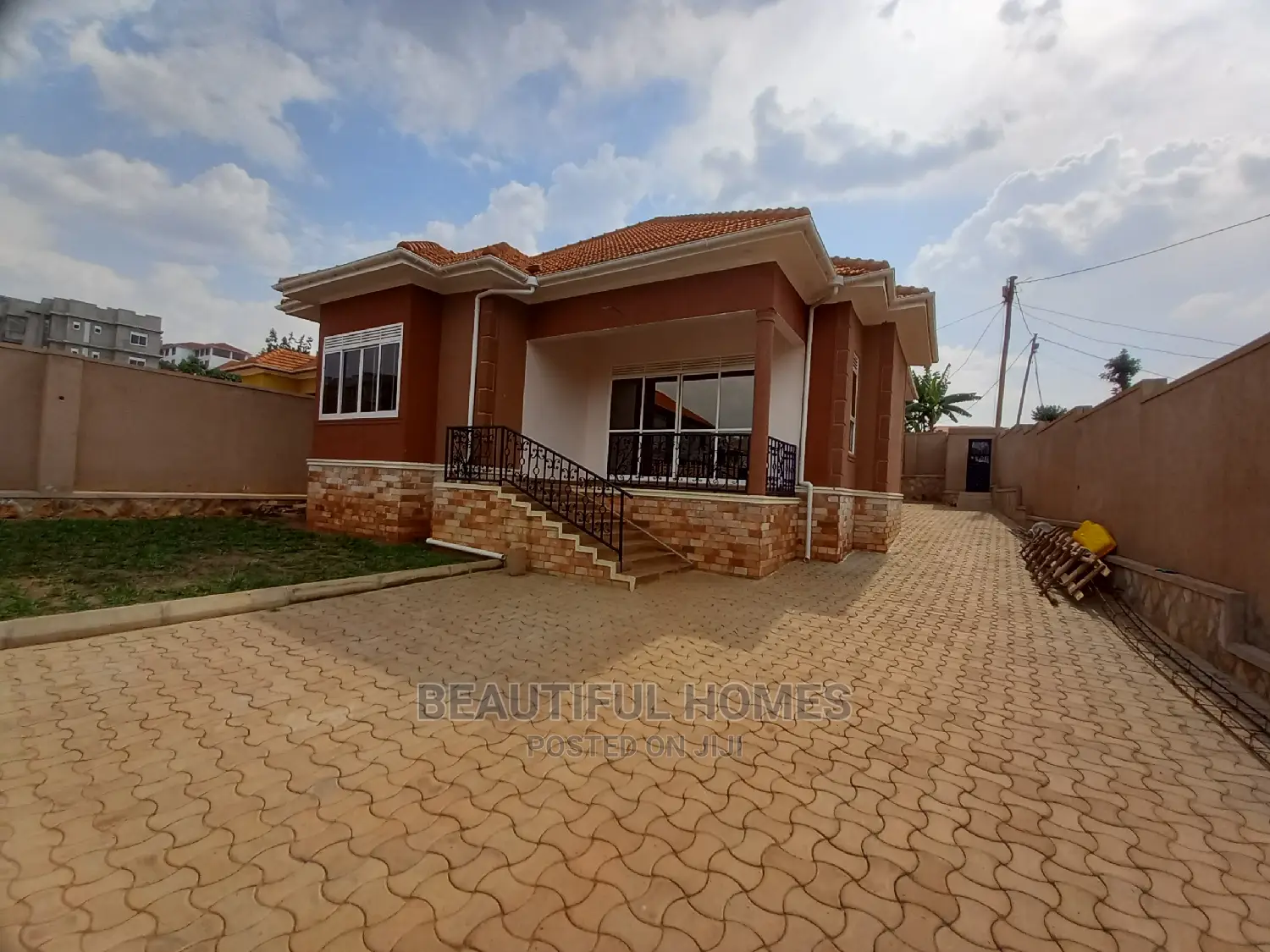 Furnished 4bdrm Bungalow in Kira Gated Tarmacked for Sale