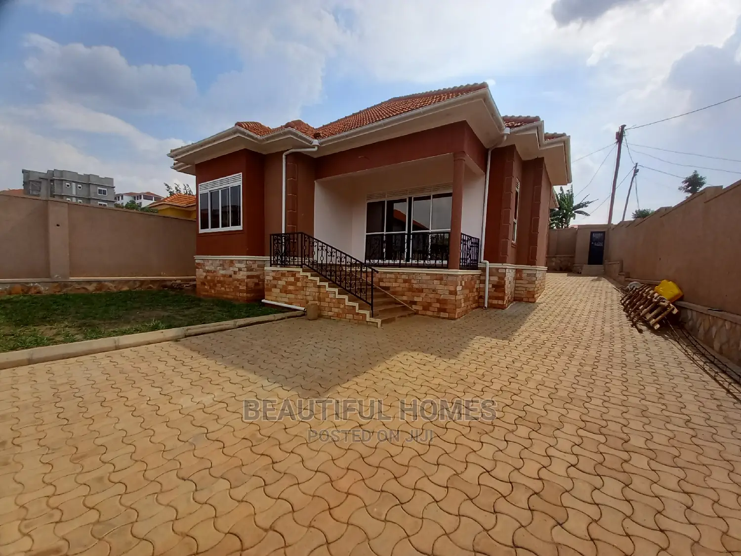 Furnished 4bdrm House in Kira Gated for Sale