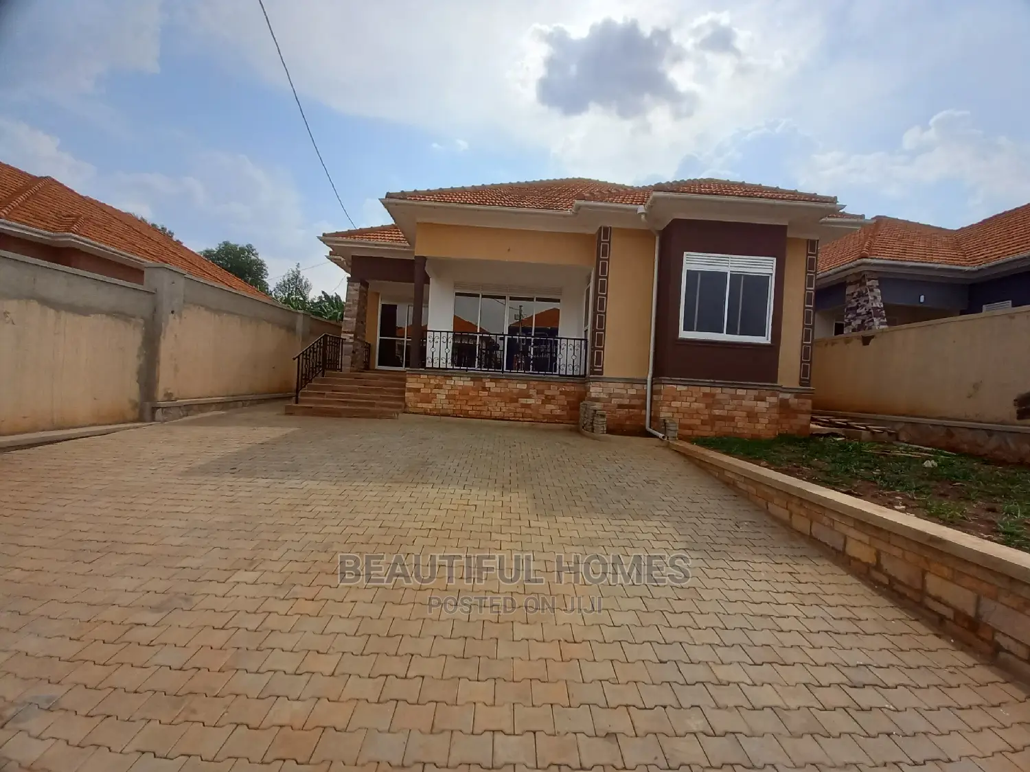 Furnished 4bdrm House in Kira Corporate for Sale