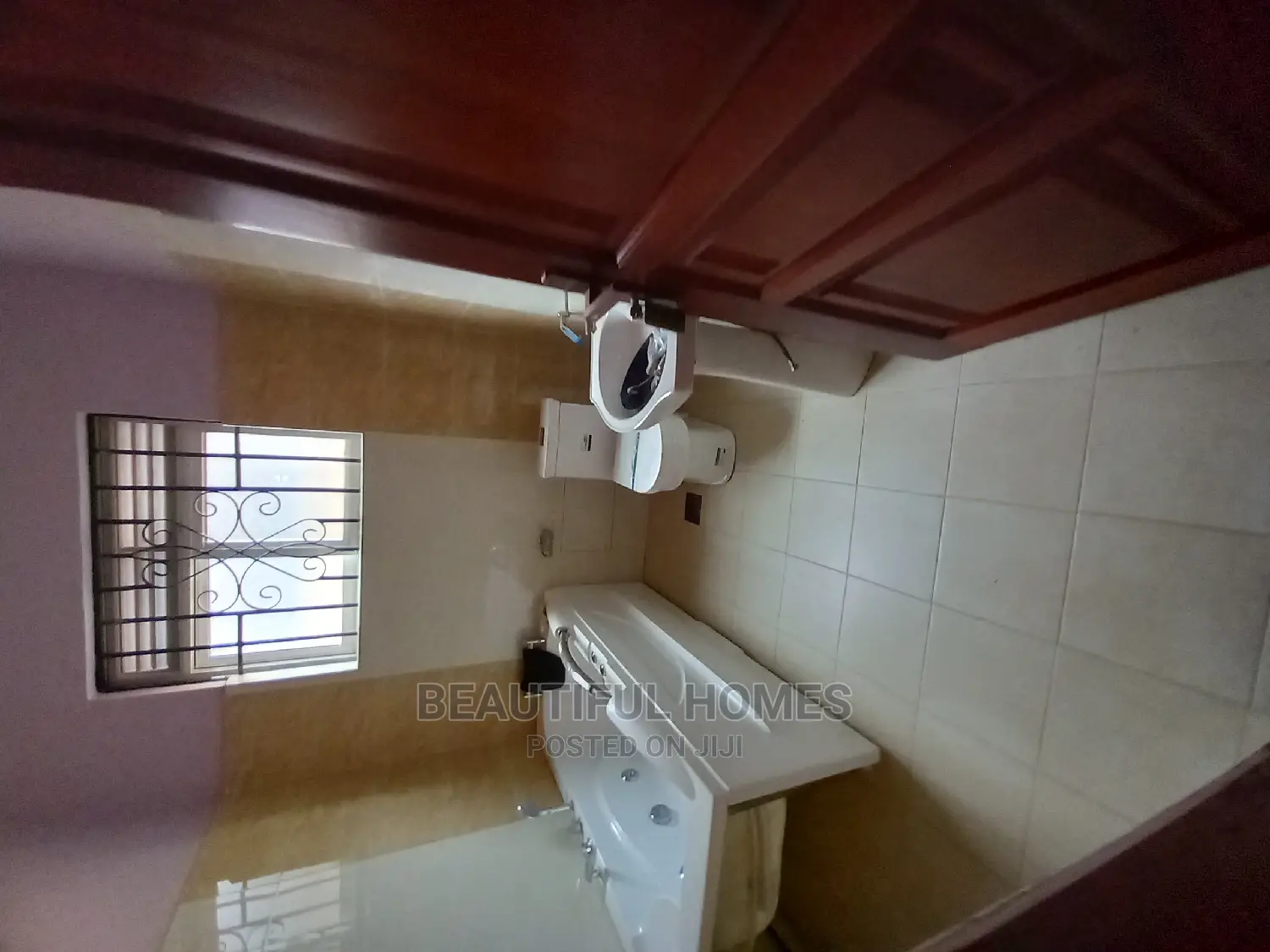 Furnished 4bdrm House in Kira Corporate for Sale