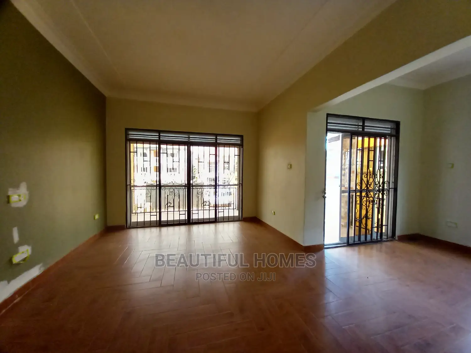 Furnished 4bdrm House in Kira Corporate for Sale